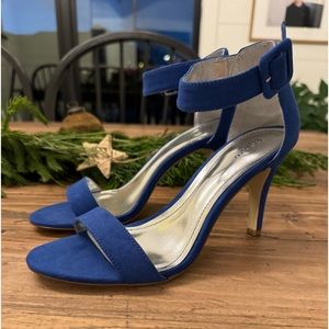 NWT Style & Co Blue Heels size 7